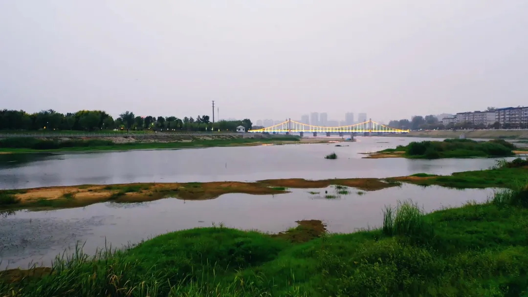 每到傍晚，這個地方的景色很夢幻...