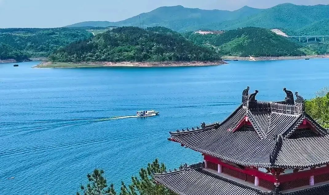 免票!河南這些景區(qū)推出教師專屬福利→