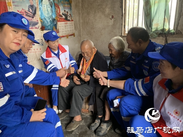 雙節慰問抗戰老兵 天中救援隊別樣慶周年