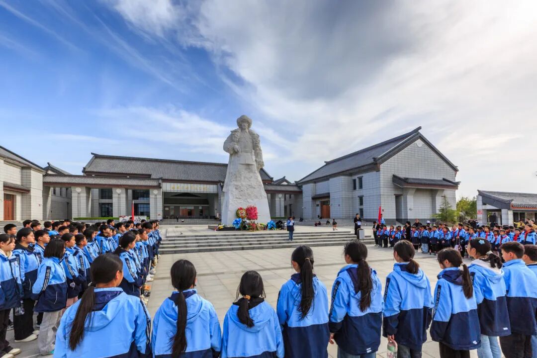 線上展｜銘記烽火鑄忠魂 藝韻傳薪頌英雄——駐馬店市紀念抗戰勝利80周年、楊靖宇將軍誕辰120周年美術書法攝影藝術展（五）