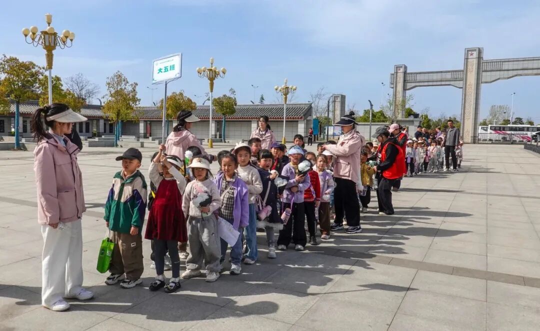 線上展｜銘記烽火鑄忠魂 藝韻傳薪頌英雄——駐馬店市紀念抗戰勝利80周年、楊靖宇將軍誕辰120周年美術書法攝影藝術展（五）