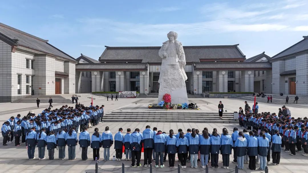 線上展｜銘記烽火鑄忠魂 藝韻傳薪頌英雄——駐馬店市紀念抗戰勝利80周年、楊靖宇將軍誕辰120周年美術書法攝影藝術展（五）