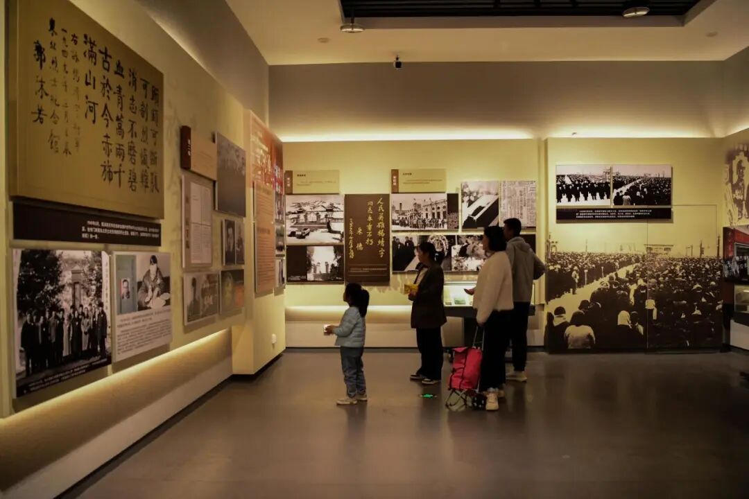 線上展｜銘記烽火鑄忠魂 藝韻傳薪頌英雄——駐馬店市紀念抗戰勝利80周年、楊靖宇將軍誕辰120周年美術書法攝影藝術展（五）