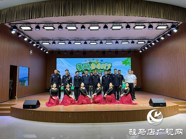 平安財產駐馬店中心支公司承辦美麗鄉村行”交通安全巡回宣講走進泌陽縣