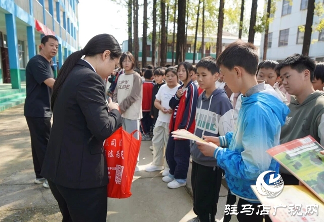  西平縣人民法院送法進校園 