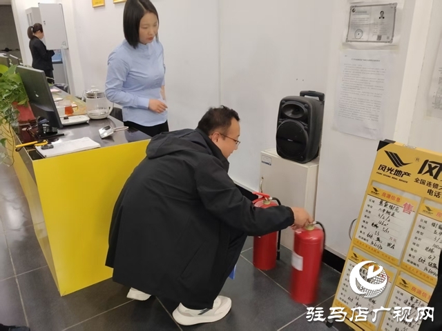  西平柏城街道開展雙節前多部門聯合安全大檢查