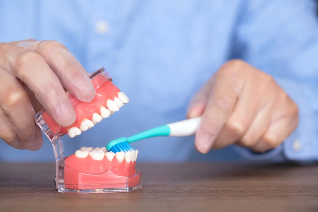 一天中最該刷牙的時(shí)刻,現(xiàn)在知道還不晚!