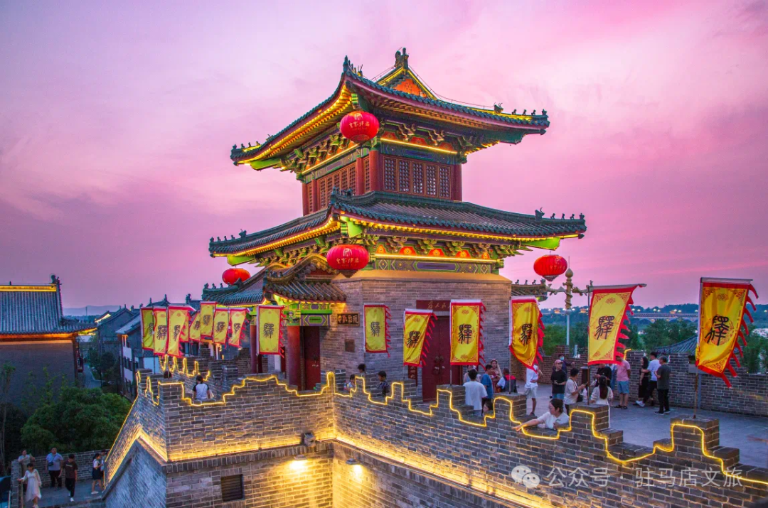 這座小城，藏著驚艷的秋日美景！現在錯峰正好