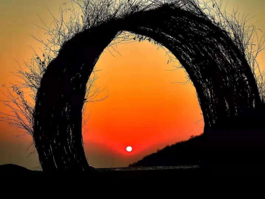 暮色漫過白云山，來這里感受云端與晚風