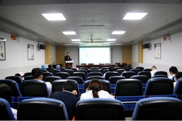 遂平仁安醫(yī)院舉辦睡眠障礙病人麻醉治療培訓(xùn)