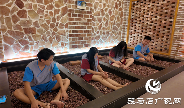 ??駐馬店：&ldquo;暖經濟&rdquo;隨氣溫走低升溫 汗蒸洗浴成冬日休閑熱門??
