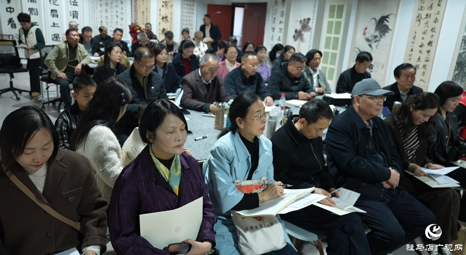 駐馬店市書畫研究院鄭板橋畫派書畫公益大課堂正式開班