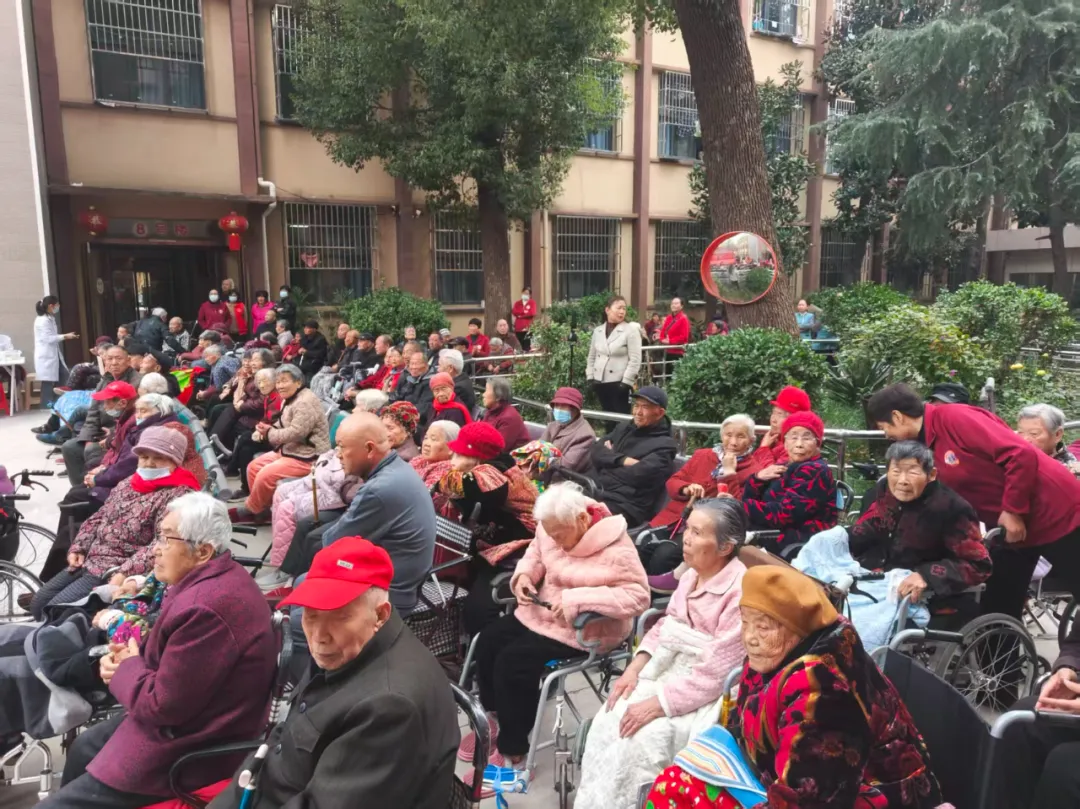 【惠民演出】群星耀基層 藝路惠民生2025駐馬店市文化惠民下基層文藝演出走進健康路中段社區金福園養老院