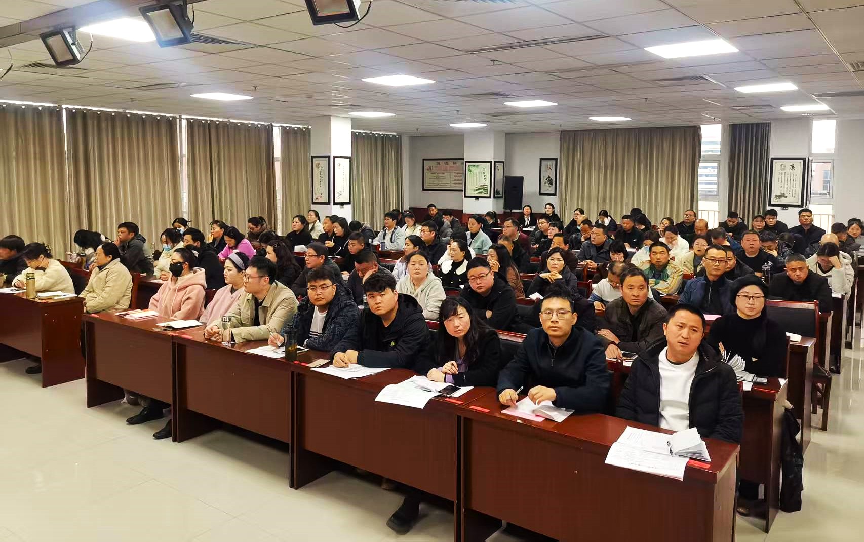  遂平縣委黨校秋季主體班 弘揚竹溝精神 賡續紅色血脈