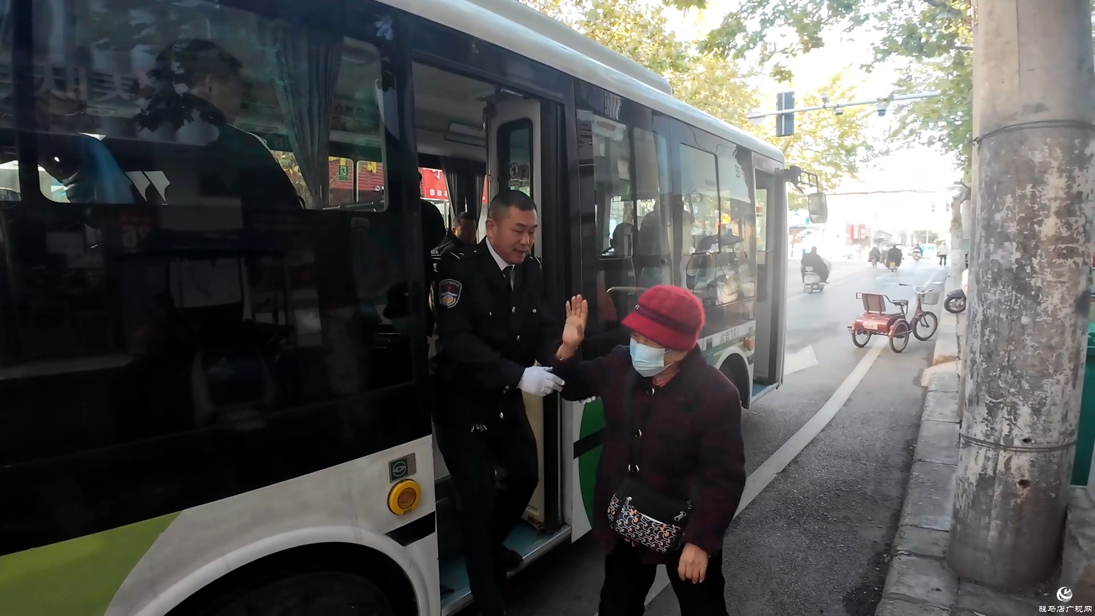 正陽縣：&ldquo;敬老愛老&rdquo;公交專線貼心守護銀發群體出行