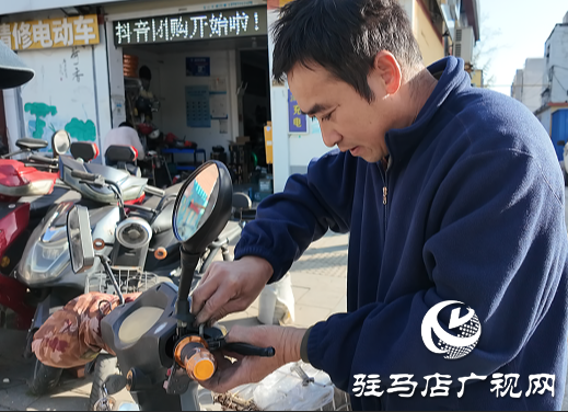 十三載溫情堅守：平凡匠心藏溫情 修車便民暖人心