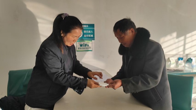 國網(wǎng)泌陽縣供電公司：推廣“掌上電力” 讓客戶“零跑腿”