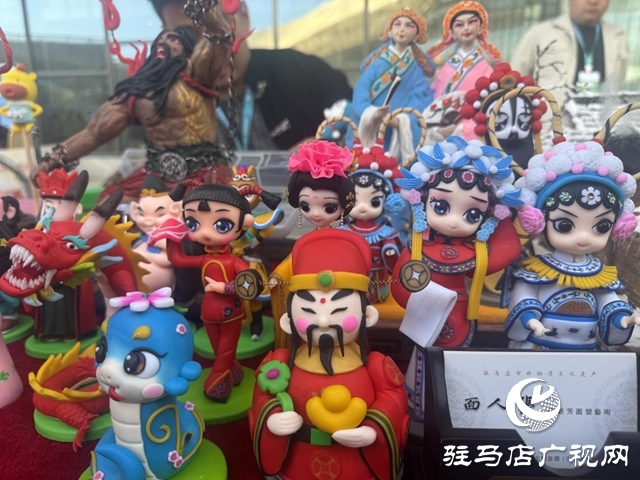 指尖非遺綻放農(nóng)加會 駐馬店面塑傳承人張新芳作品引關(guān)注
