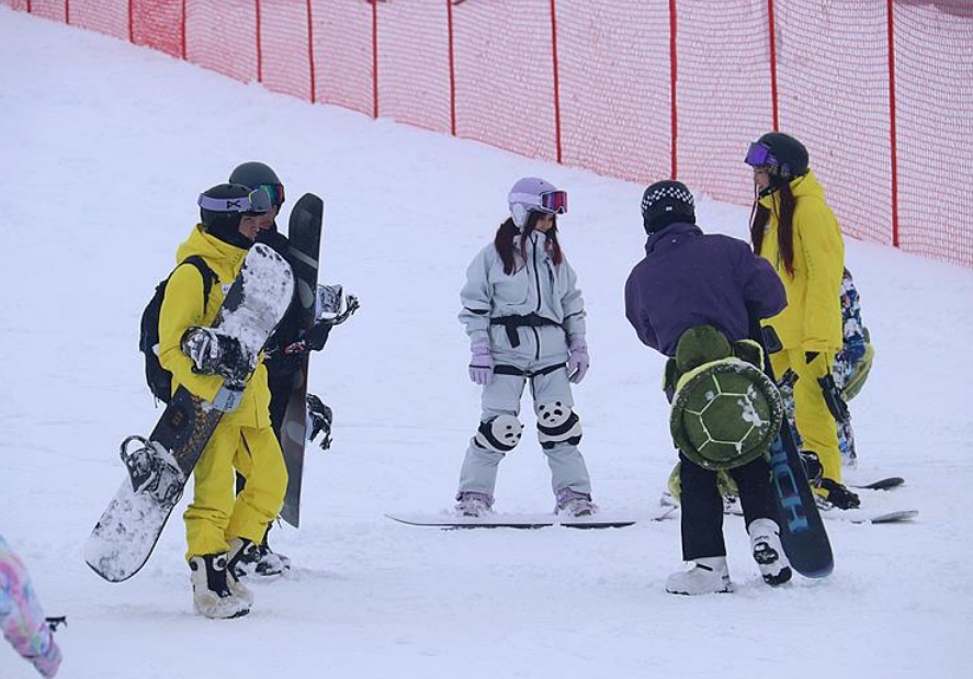 連休9天！多地官宣“雪假” 網(wǎng)友：實(shí)名制羨慕