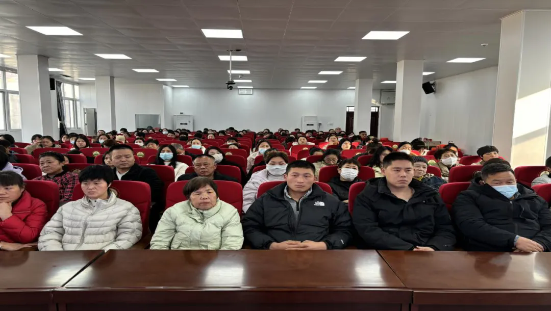  駐馬店市第十小學開展第二十六期家長心理健康公益講座