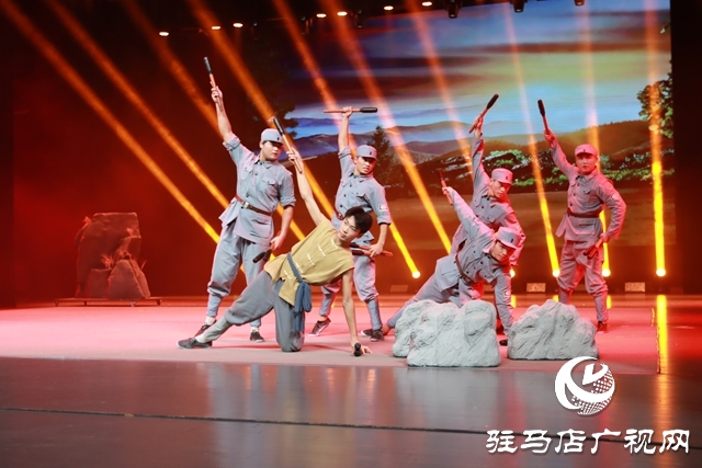 驛城區(qū)原創(chuàng)情景雜技劇《烽火少年》入選市“五個(gè)一工程”重點(diǎn)扶持項(xiàng)目